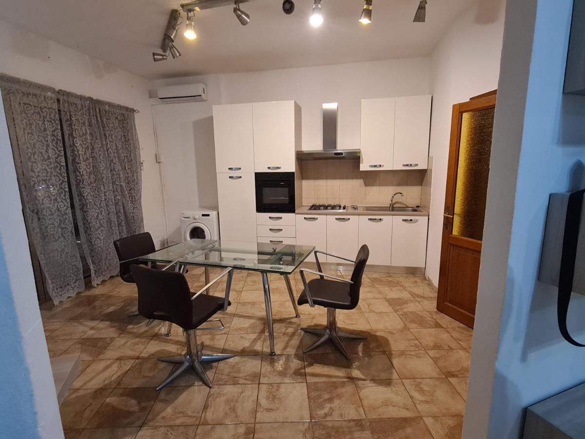 Casa Olbia Apartment Bagian luar foto