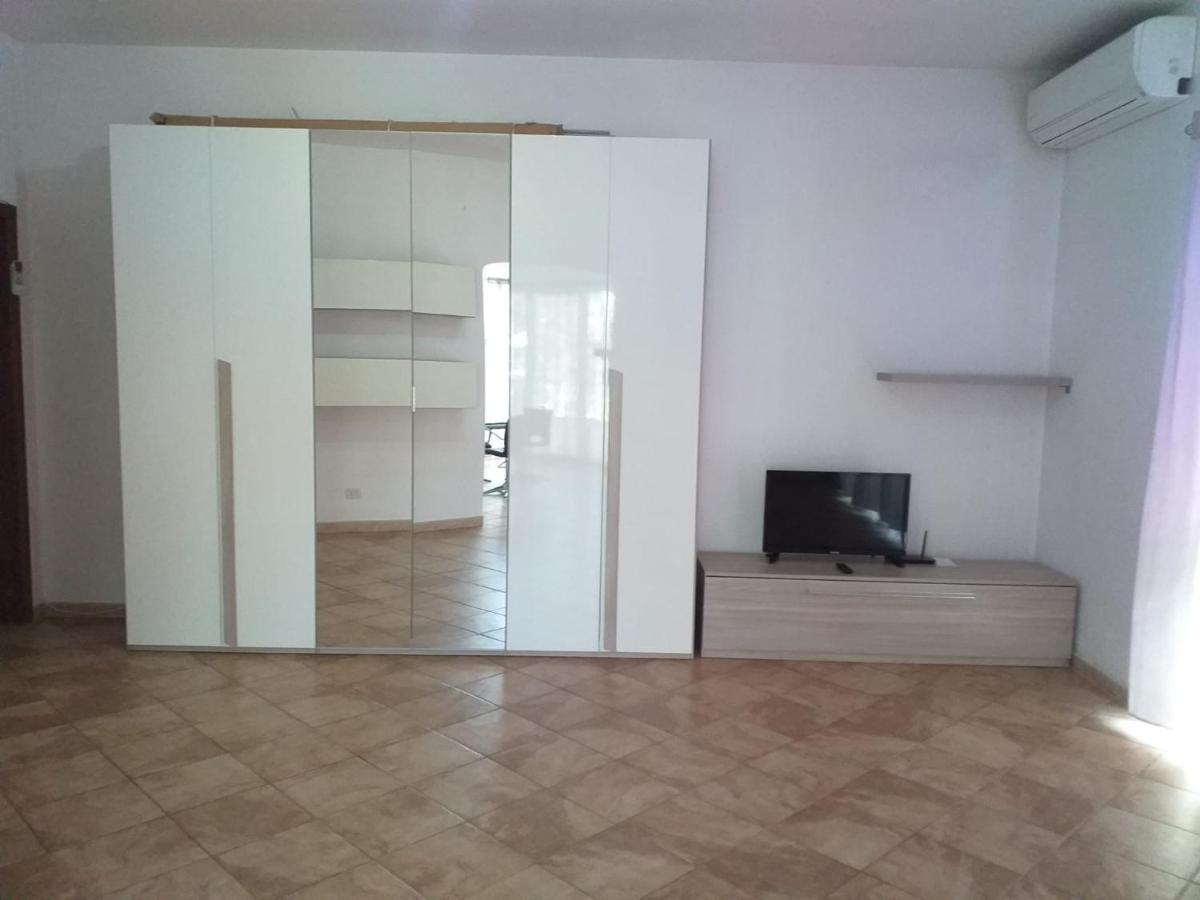 Casa Olbia Apartment Bagian luar foto